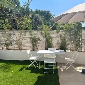 https://maison-moderne-jardin-privatif-prs-daix-centre.fr-provencehotel.com